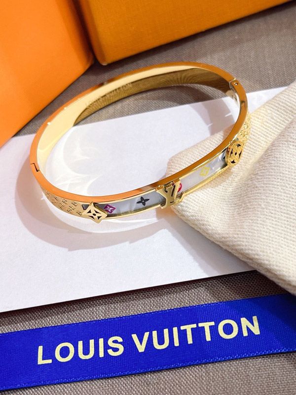 White gold bracelet Louis Vuitton Silver in White gold - 34040398