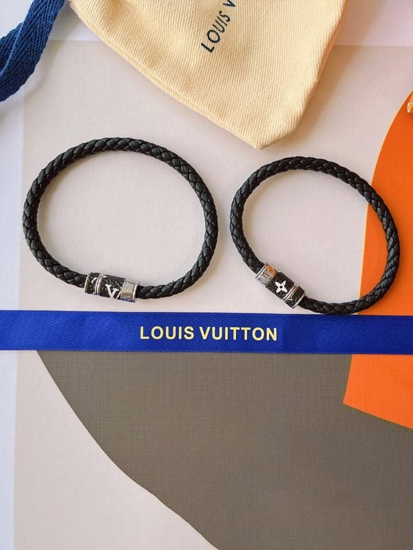 LOUIS VUITTON Calfskin Mens Archive Bracelet Black 350061