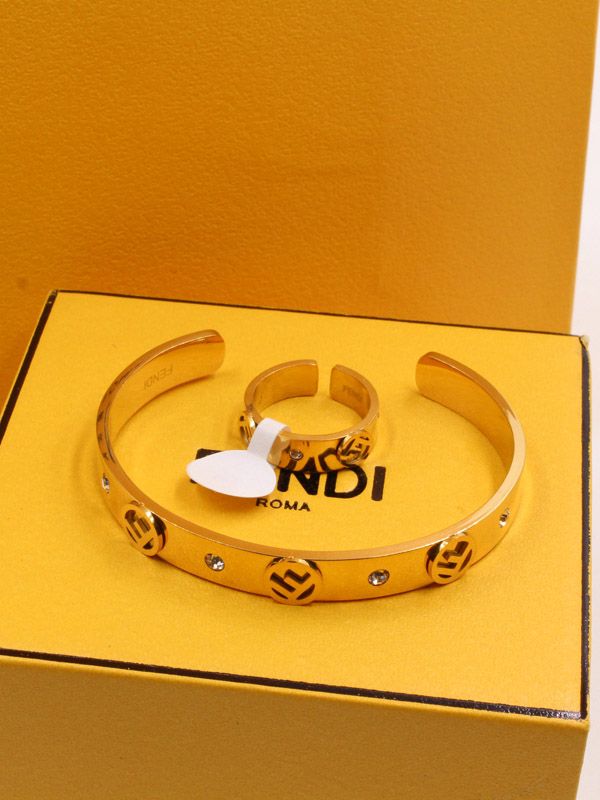 Fendi ring hot sale and bracelet