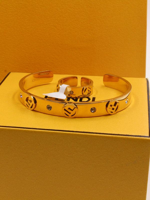 Fendi ring hot sale and bracelet