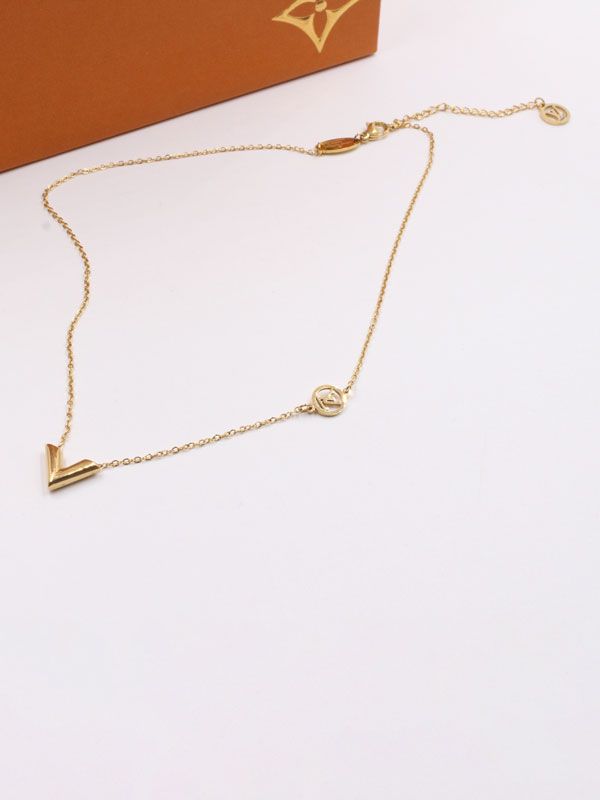 LOUIS VUITTON Essential V Logo Chain Necklace Gold Italy w/Box | eBay