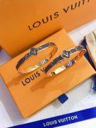 Louis Vuitton brown bracelet with logo-1