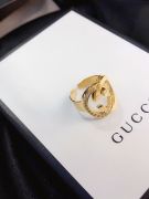 Gucci large gold logo ring-3