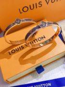 Louis Vuitton brown bracelet with logo-2