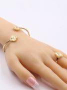 Van Cleef Gold Flower bracelet and ring-4