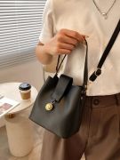 Elegant black leather bag-7