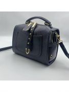 Black handbag-4