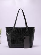Shoulder bag with a shiny black pattern-3