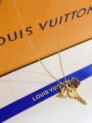 Louis Vuitton gold necklace-3