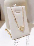 Soft gold Louis Vuitton necklace-8