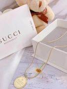 Gucci gold circle logo necklace-3
