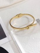 Louis Vuitton bracelet in the shape of a belt-6