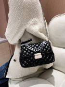 Chain Square Stripe Shoulder Bag-1