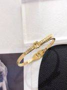 Louis Vuitton bracelet in the shape of a belt-7