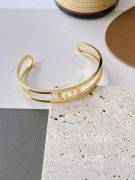 Fendi gold logo bracelet-5