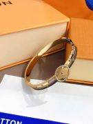 Louis Vuitton gold circle logo bracelet-8