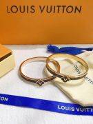 Louis Vuitton brown bracelet with logo-8