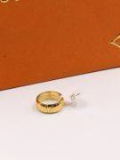 Louis Vuitton gold LV ring-3
