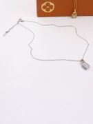 Louis Vuitton look soft necklace-3