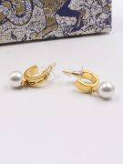 Dior Gold Pearl Curve Earring-4