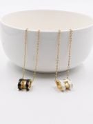 Smooth gold H-H necklace-1