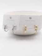 A curved butterfly zircon earring-3