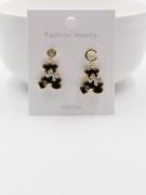 Toss shell black and white earring-2