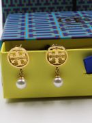 Tory Burch pearl gold earrings-2