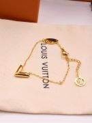V bracelet Louis Vuitton smooth golden-2