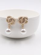 Chanel center pearl earrings-1