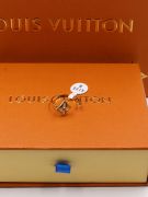 White Louis Vuitton shell ring-11