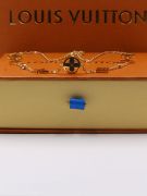 Louis Vuitton logo gold necklace-3