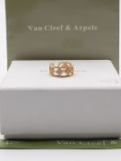 Van Cleef gold zircon ring-4