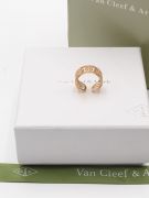 Van Cleef gold zircon ring-10