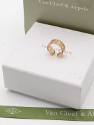 Van Cleef gold zircon ring-12