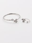 Van Cleef bracelet and flower ring-1