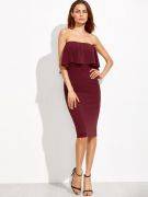 A tight-fitting burgundy dress with open-necked ruffles-5