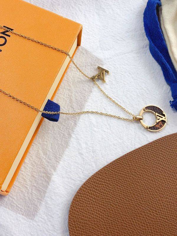 Louis Vuitton Round Brown Leather Necklace