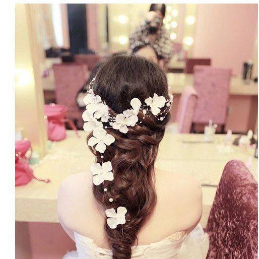 Long hair accessories of eight roses Lulu