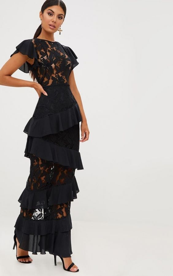 Maxi dress of black lace crimper