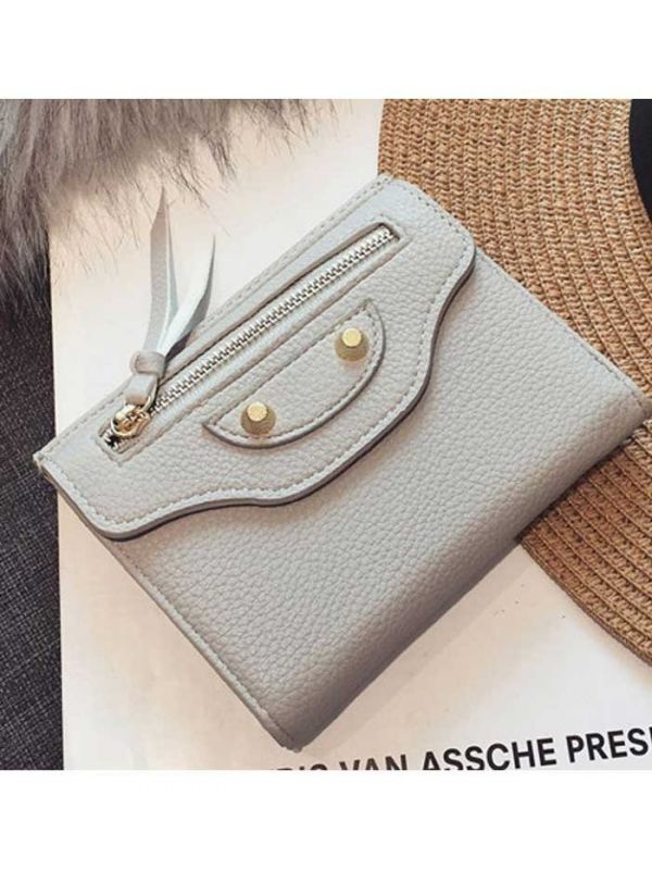 Black zipper purse for closure