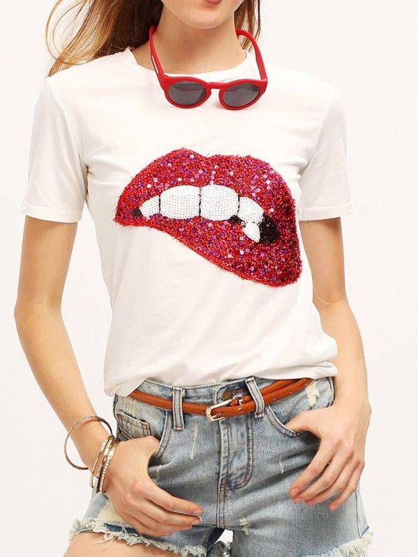 T-shirt printing shiny lips