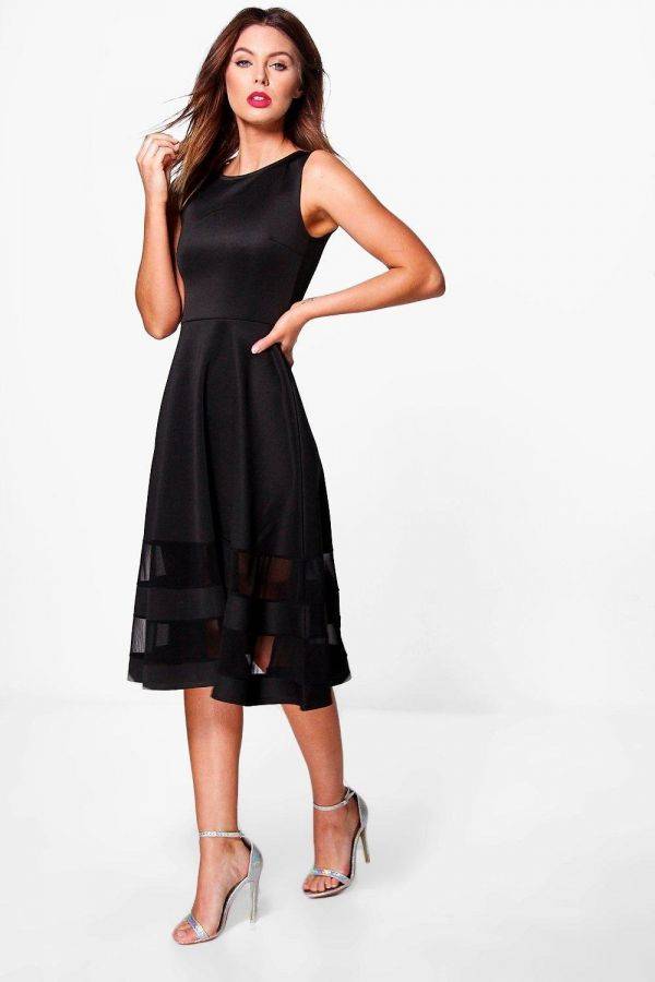 Black dress Medium length with a distinct story