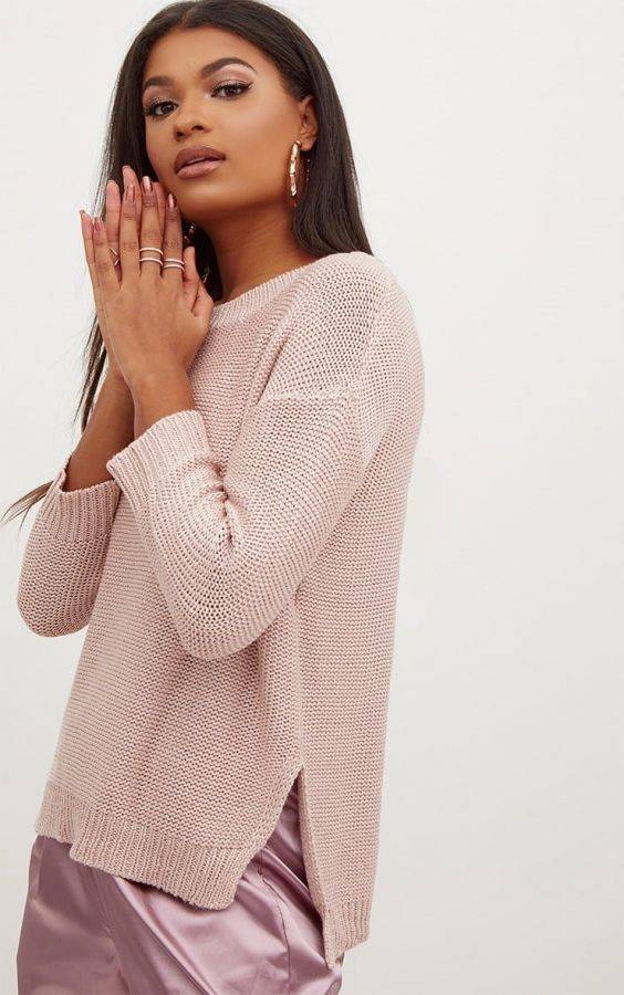 A pink knitting blouse