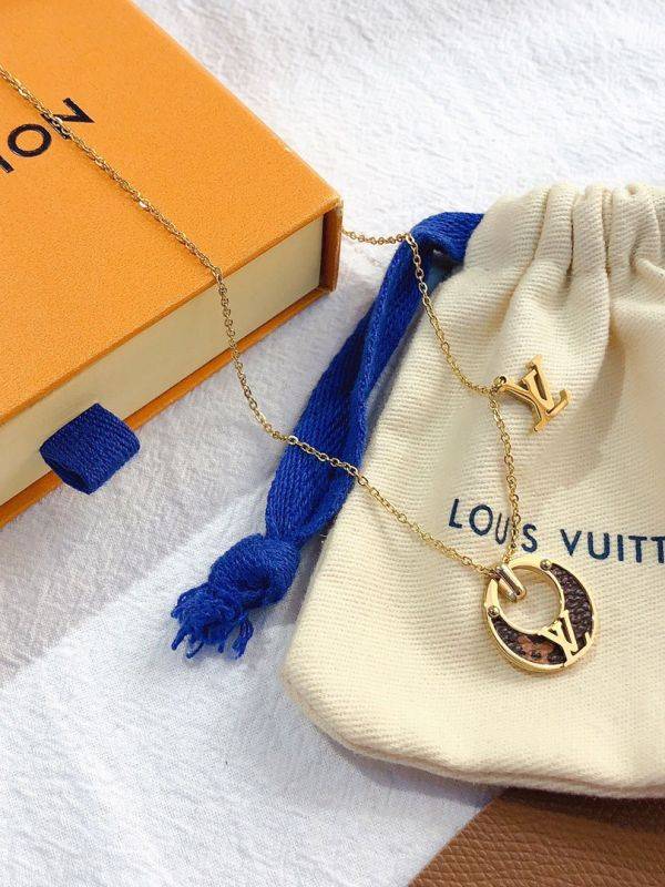 Louis Vuitton Round Brown Leather Necklace
