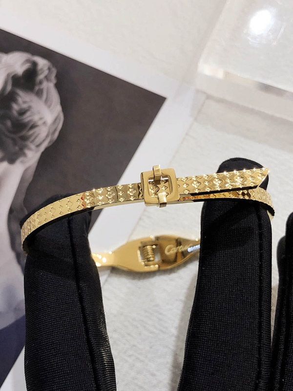 Louis Vuitton bracelet in the shape of a belt