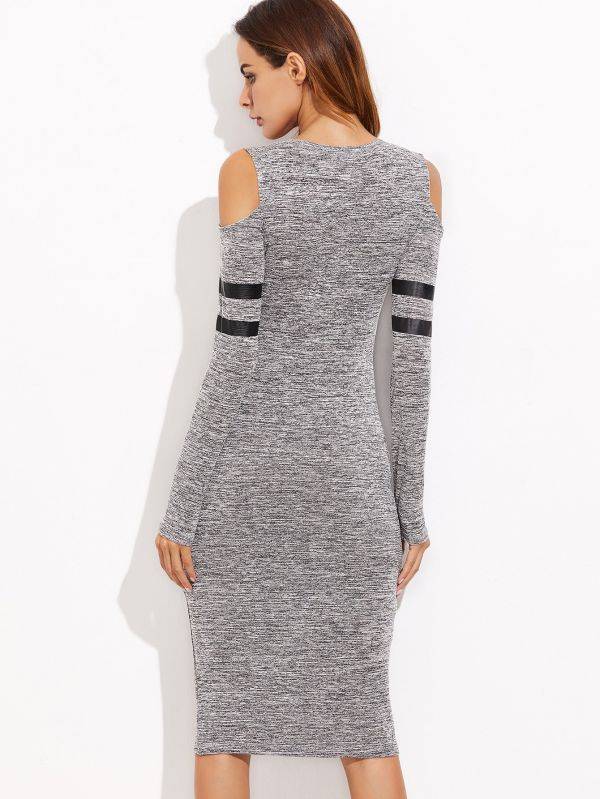 Tight gray knitted dress exposed long-sleeved shoulder