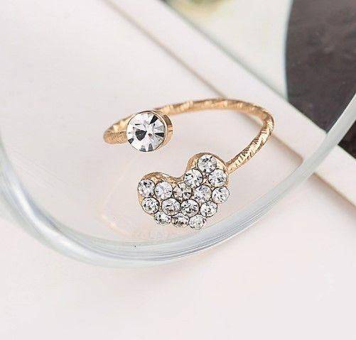 Heart ring and round