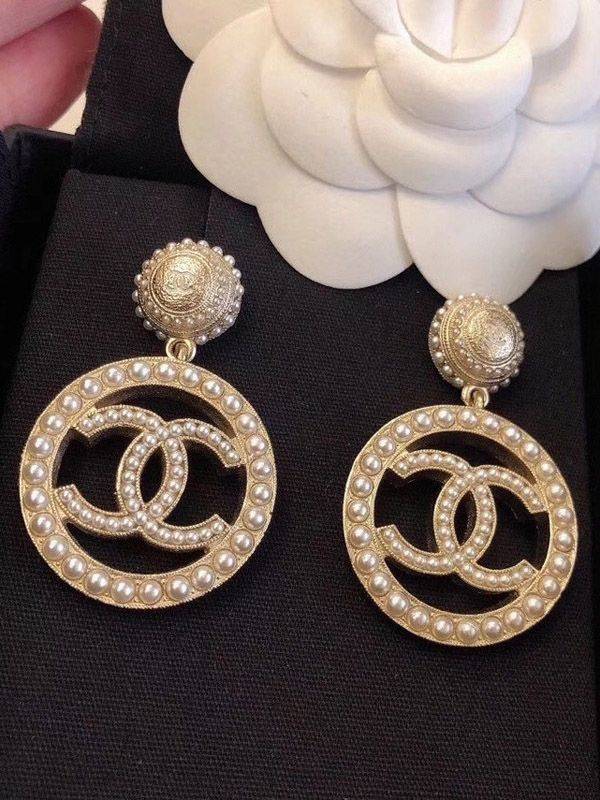 Large Chanel Loulou earring