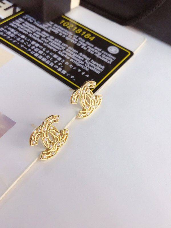 Chanel 2677 earrings